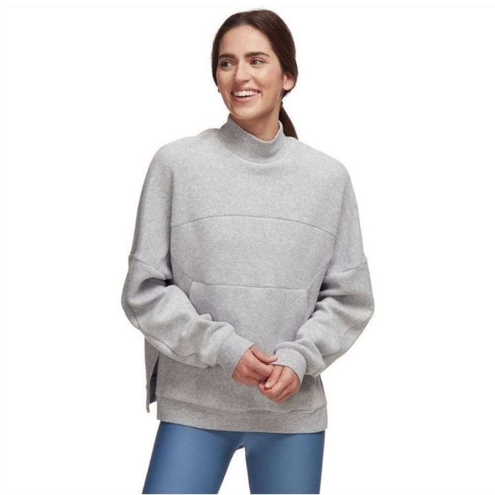 ALO Yoga Segment Pullover Gray Crew Neck Sweater
